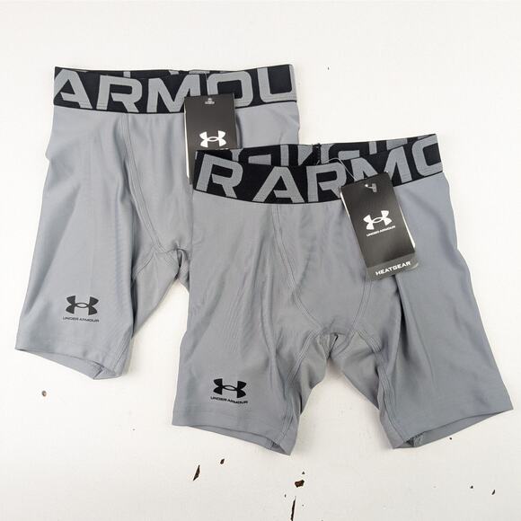 Under Armour Gray Fitted Heatgear Shorts/Underwear - Youth Small - Picture 1 of 4